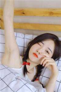 风轻拂他落寞眼眸无删减版