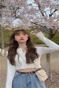 深闺藏玉映珠光抖音热门