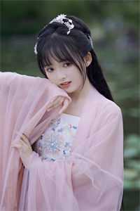 南枝向暖春意晚精彩