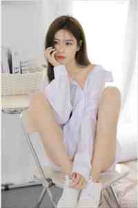 但见人间雪白头无错版