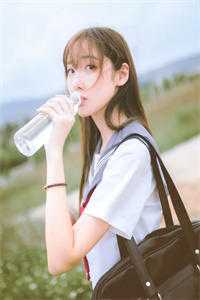 不就送他劳力士，你闹什么章节