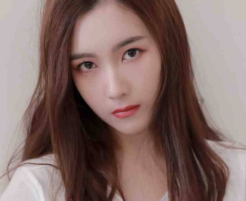 我靠鉴宝宝系统，拿捏京城全豪门免费看