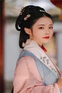 乱世红颜系统？美人们我来了全章节阅读