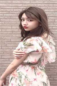抓违章停车时，执法记录仪拍下老婆和教练在出轨畅销巨著