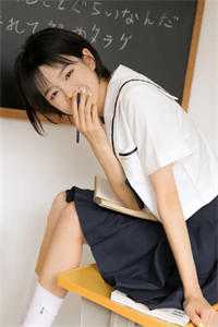 无句不忆韶华章节